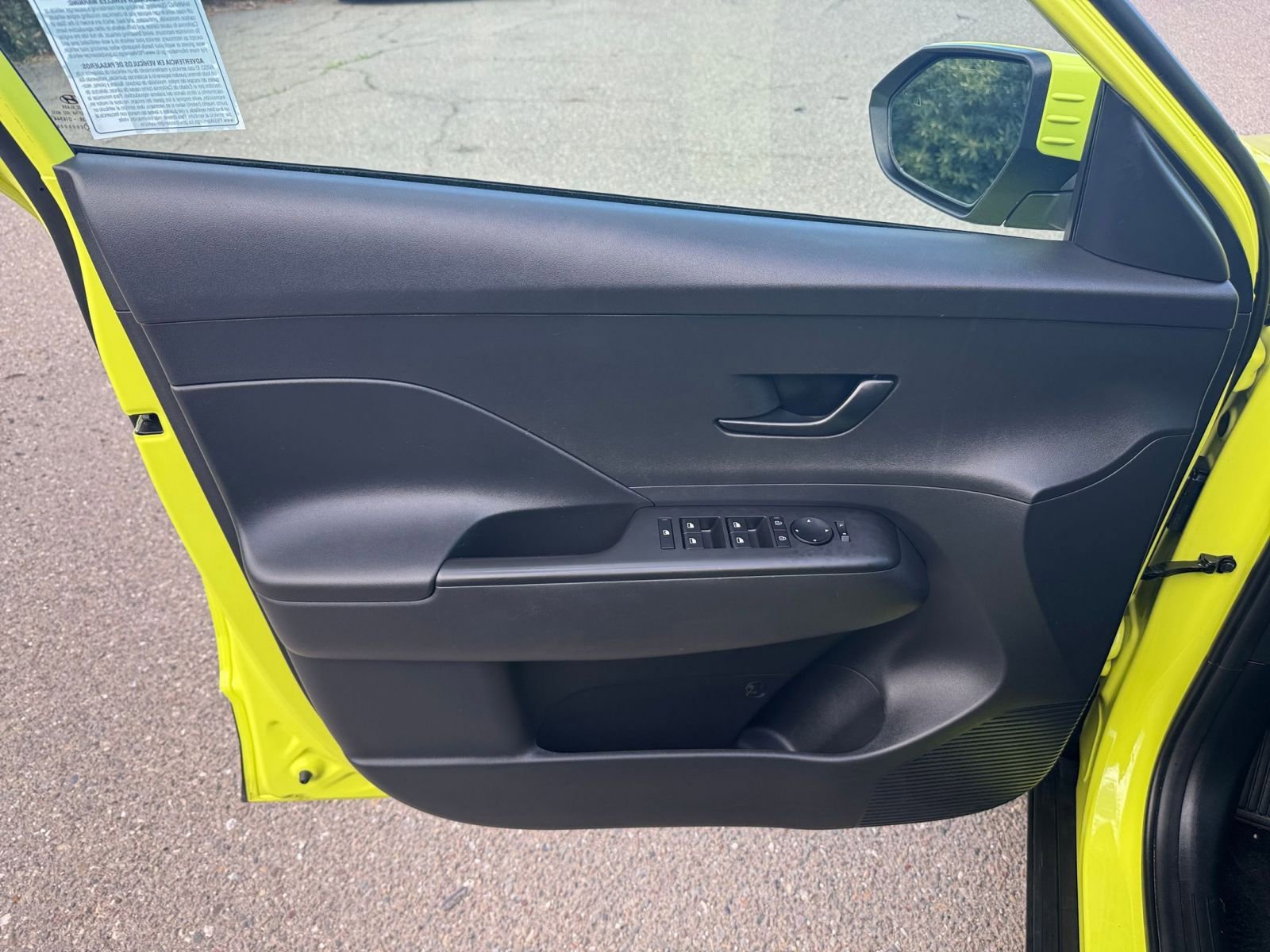 Used 2025 Hyundai Kona SEL image 20