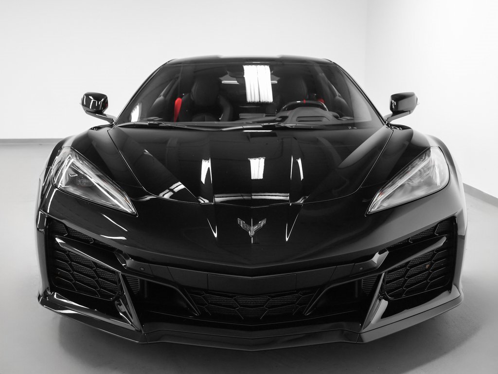 Used 2025 Chevrolet Corvette Z06 image 13