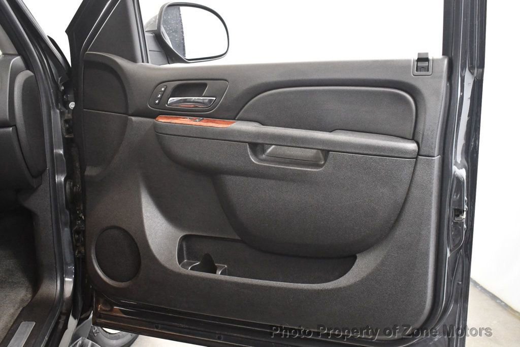 Used 2010 Chevrolet Suburban LTZ image 15