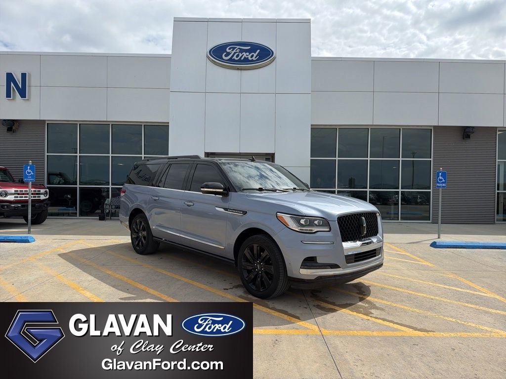 Used 2023 Lincoln Navigator L Black Label AWD/4WD image 1