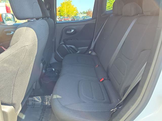 Used 2020 Jeep Renegade Latitude AWD/4WD image 31