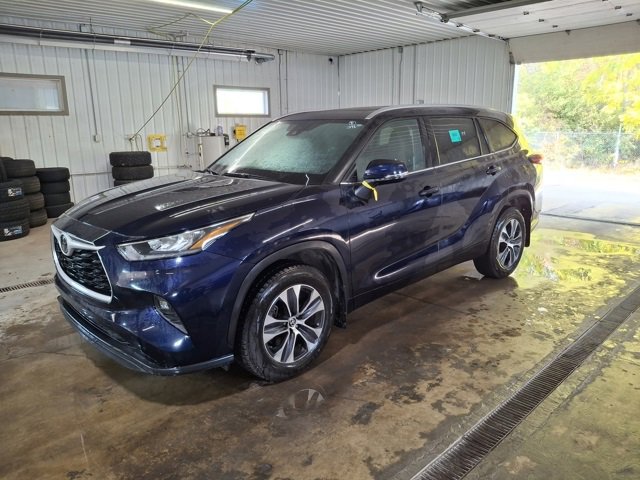 Used 2020 Toyota Highlander XLE