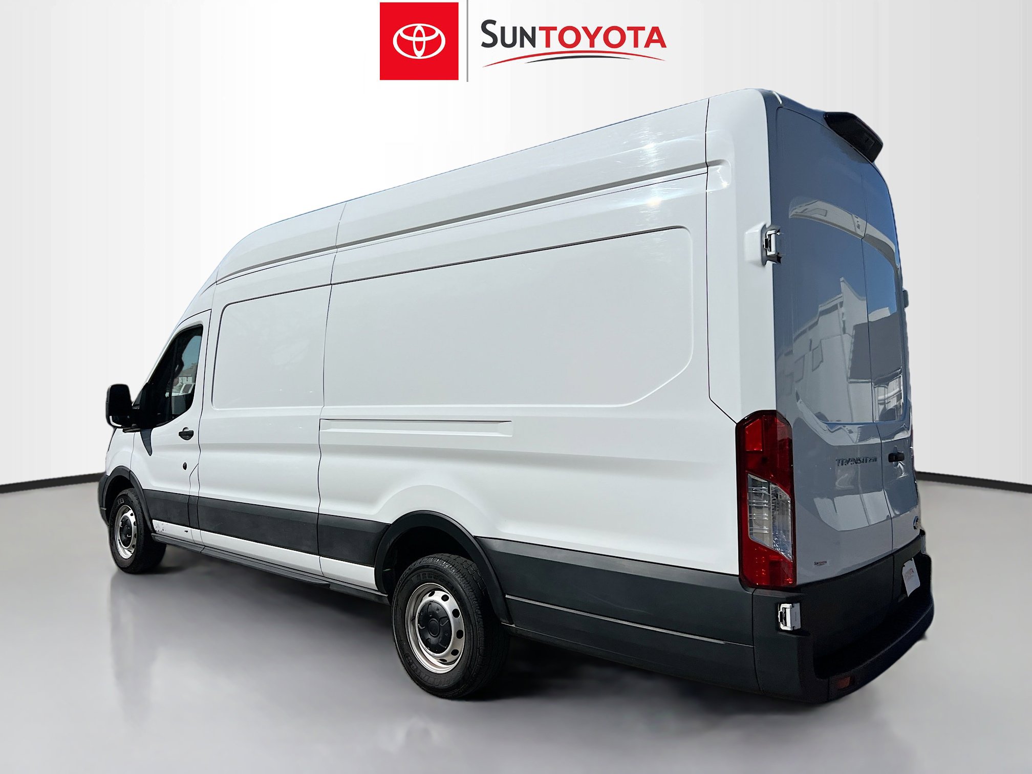 Used 2023 Ford Transit 250 148 High Roof Extended w/ Load Area Protection Package image 6