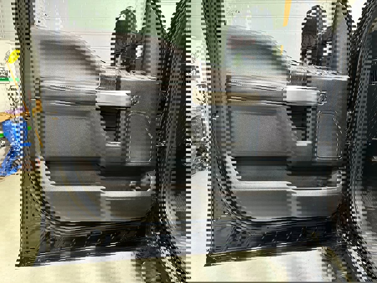 Used 2021 Ford F350 Lariat image 21