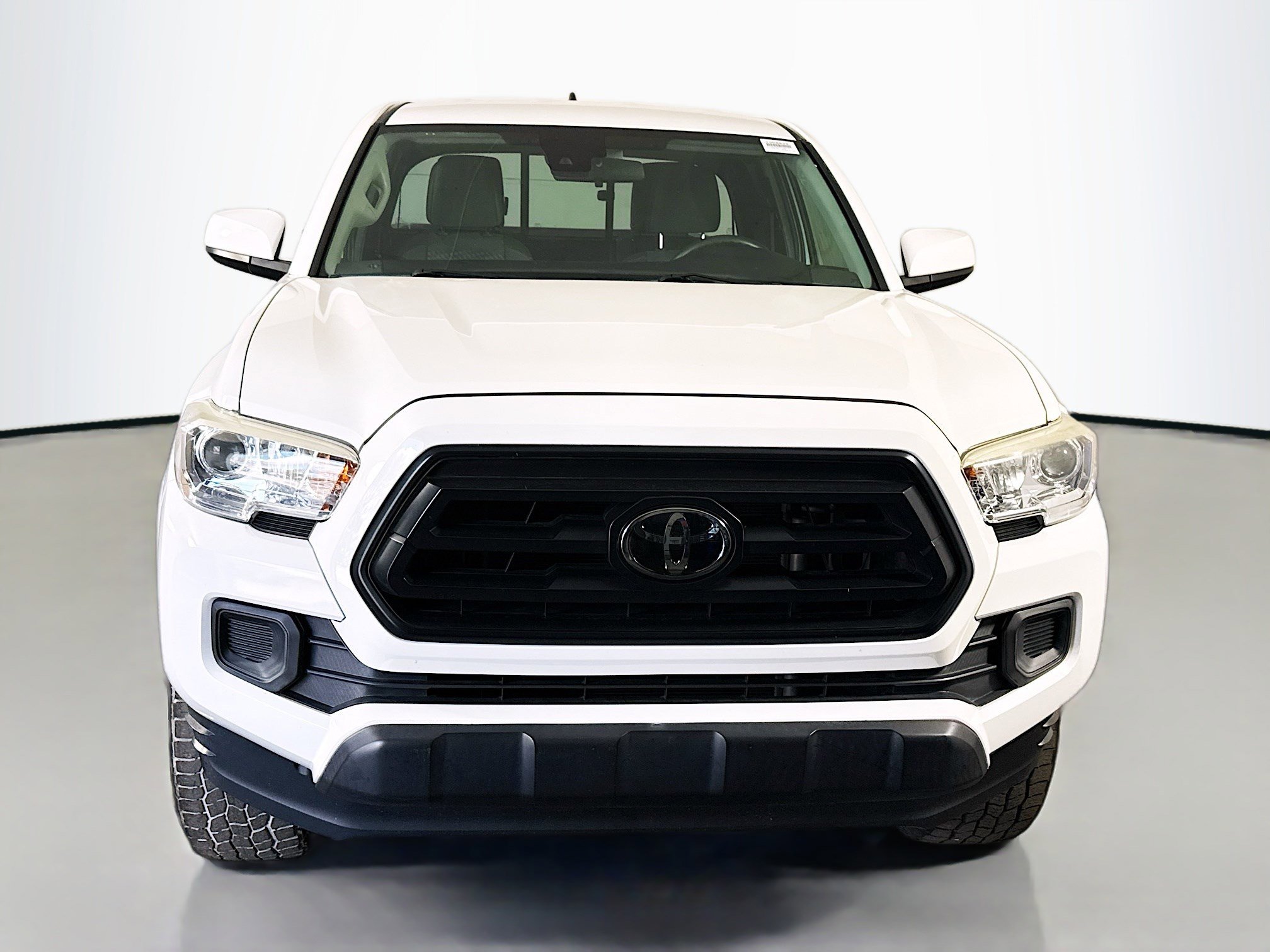 Used 2021 Toyota Tacoma SR w/ SR Convenience Package image 2