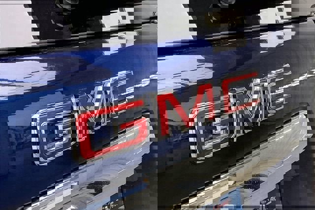 Certified 2022 GMC Terrain SLE w/ Driver Convenience Package image 31