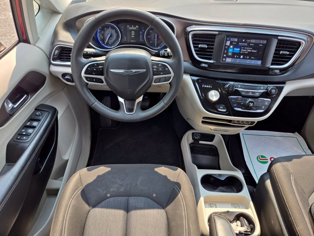 Used 2023 Chrysler Voyager LX FWD image 13