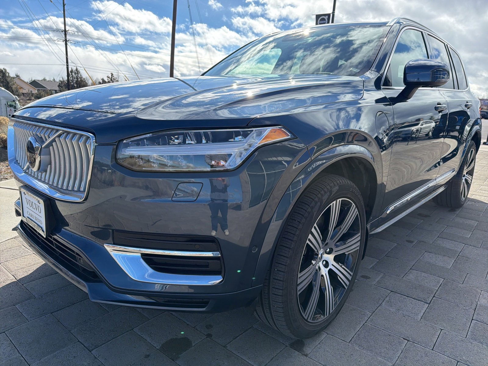 Used 2024 Volvo XC90 T8 Ultimate w/ Protection Package Premier image 5