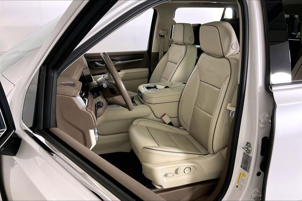 Used 2021 GMC Yukon Denali w/ Denali Ultimate Package image 37