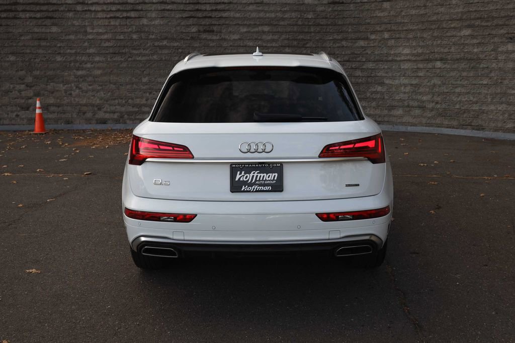 Used 2023 Audi Q5 2.0T Premium w/ Convenience Package image 8