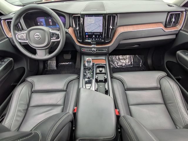 Certified 2023 Volvo XC60 T8 Ultimate AWD/4WD image 27