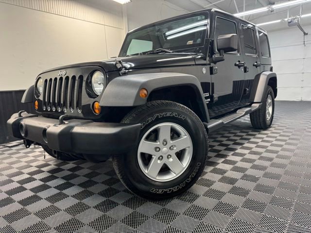 Used 2013 Jeep Wrangler Unlimited Sport image 3