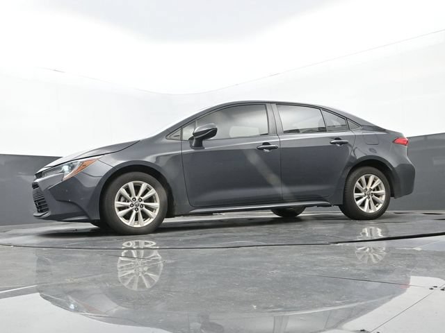 Used 2024 Toyota Corolla LE w/ LE Convenience Package FWD image 12