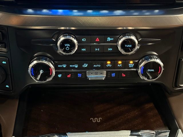 New 2025 Ford F250 King Ranch w/ Chrome Package image 24