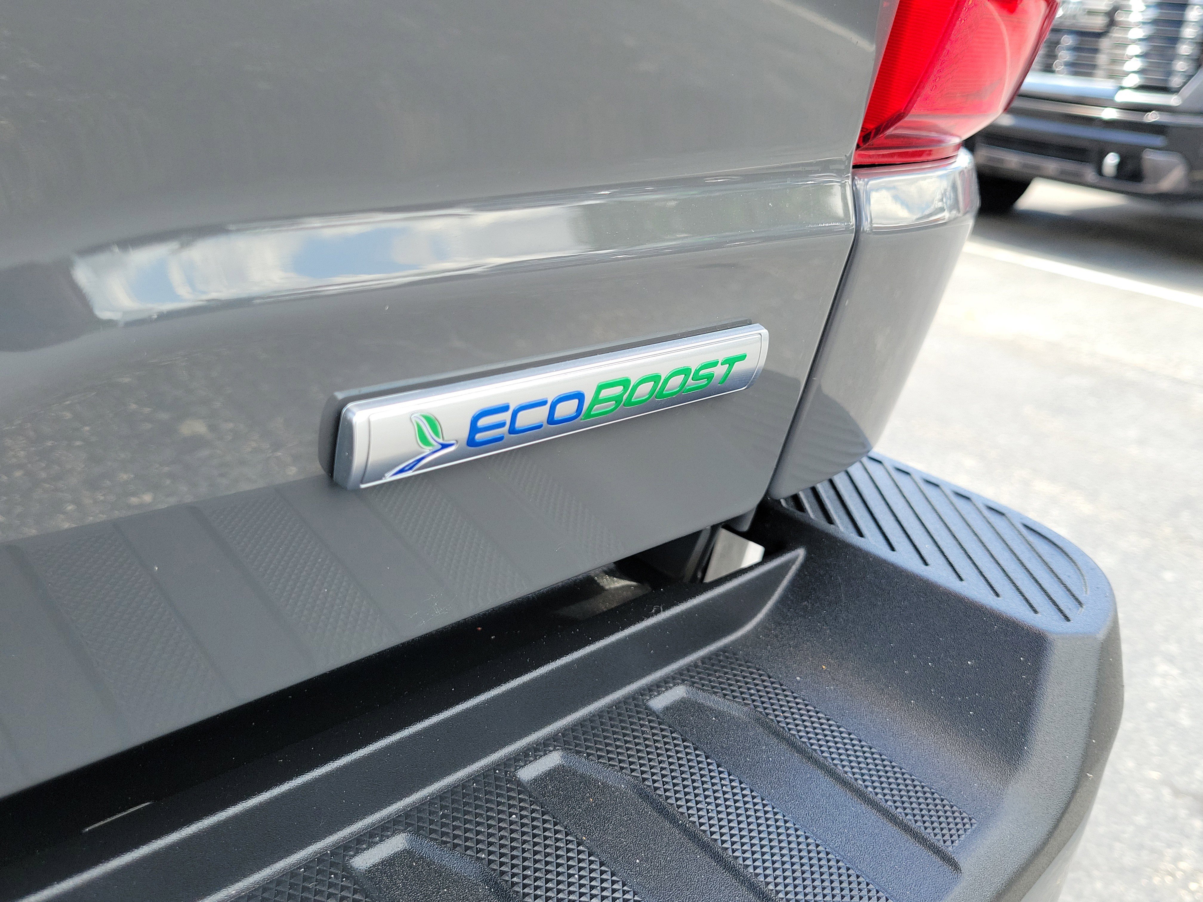 Used 2021 Ford F150 Lariat w/ Equipment Group 502A High image 9