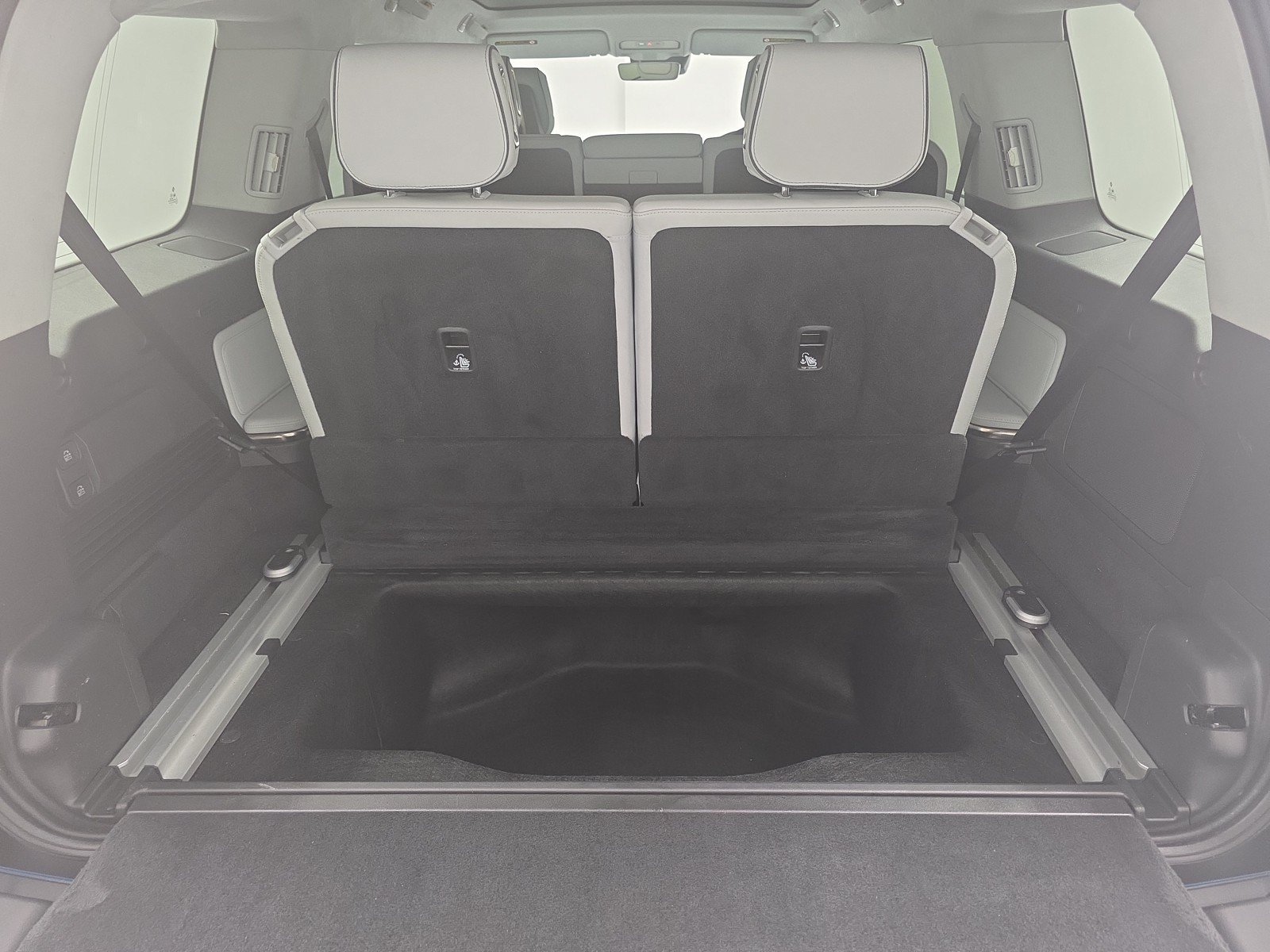 Used 2023 Rivian R1S Adventure AWD/4WD image 26