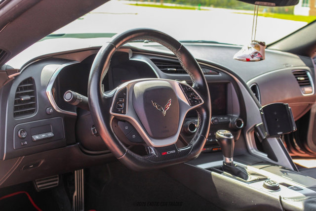Used 2016 Chevrolet Corvette Z06 w/ Z07 Performance Package RWD image 33