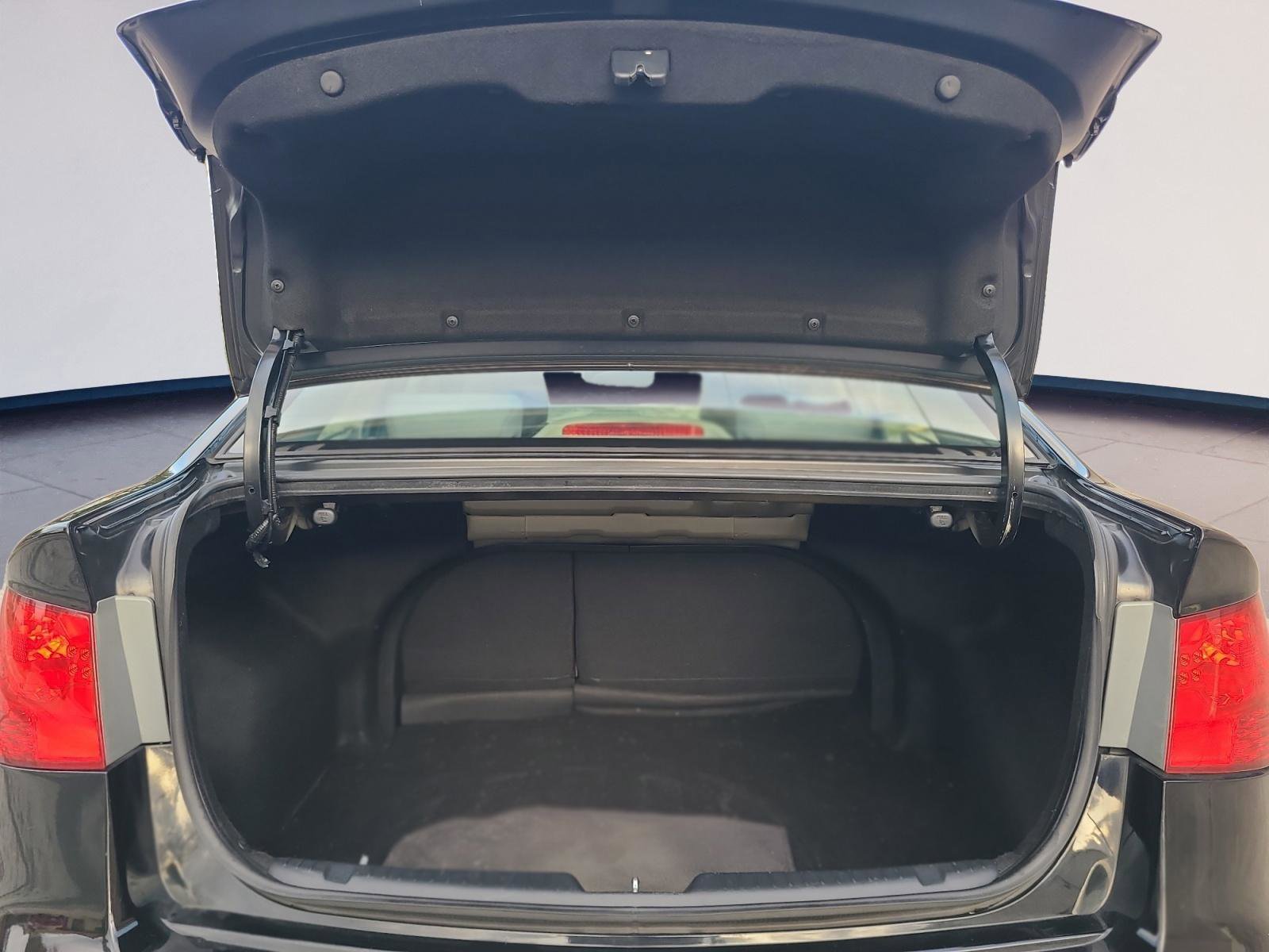 Used 2010 Kia Forte EX image 19