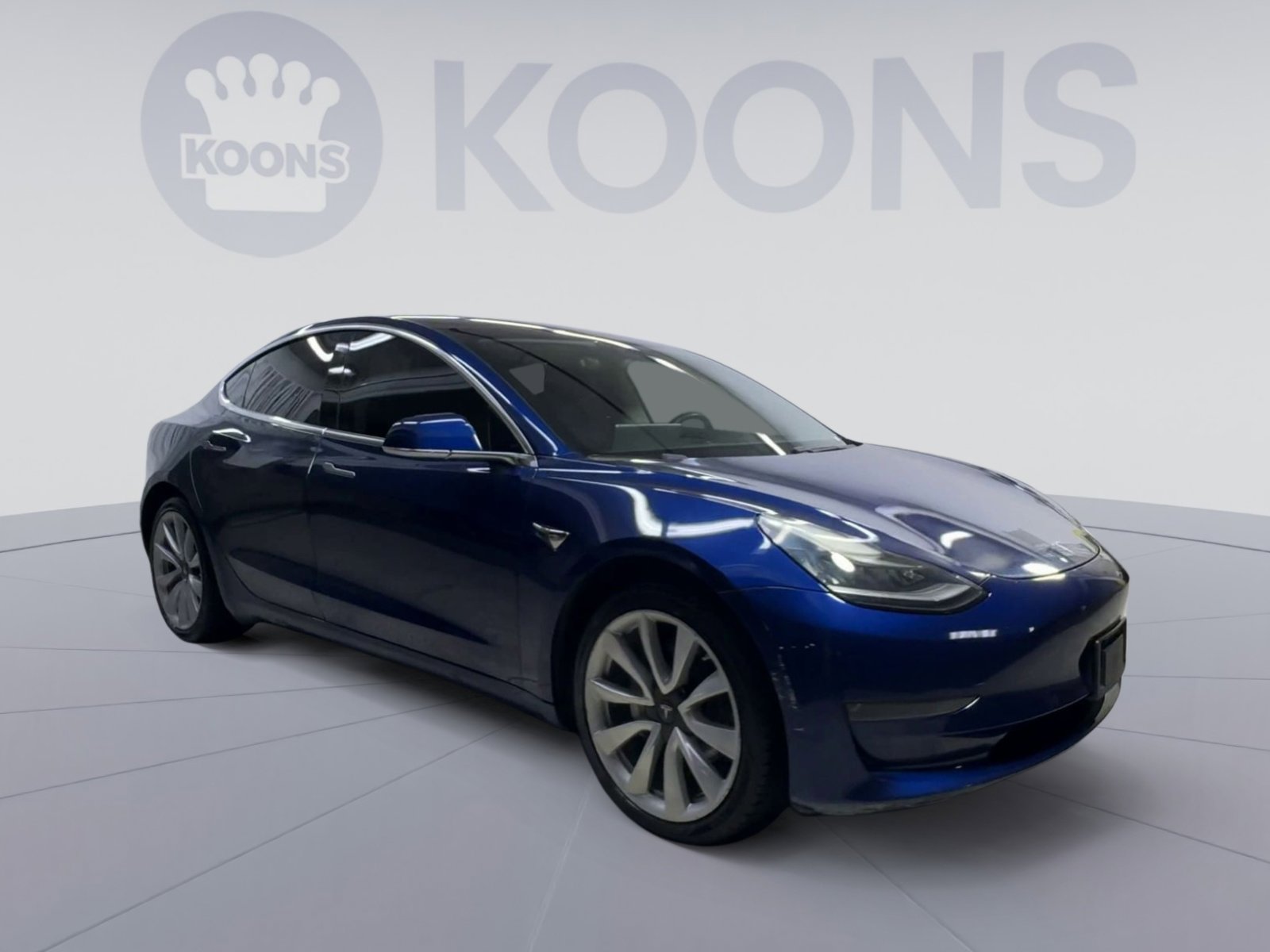 Used 2018 Tesla Model 3 Long Range RWD image 2