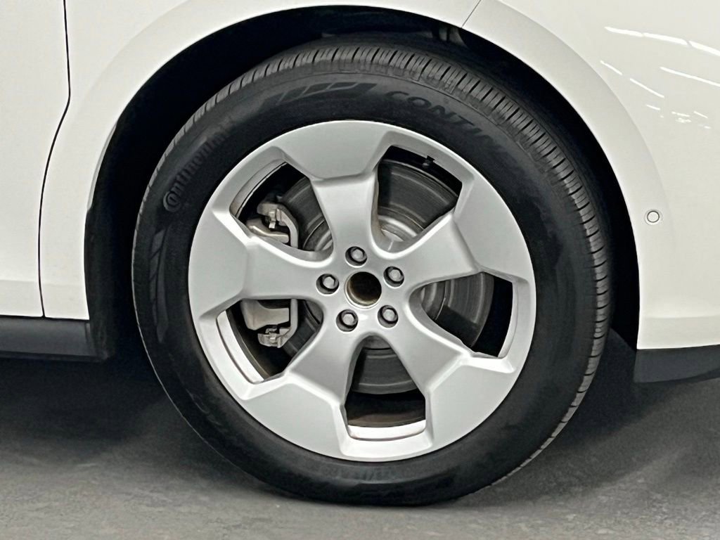 Used 2025 Volkswagen ID. Buzz Pro S RWD image 39