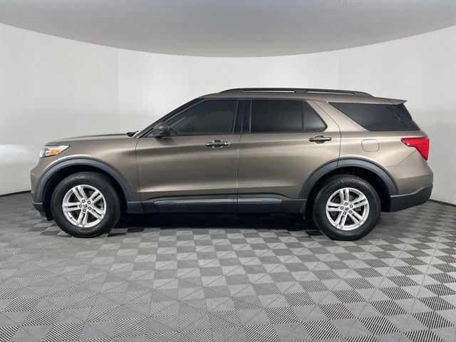 Used 2021 Ford Explorer XLT w/ Equipment Group 202A image 6