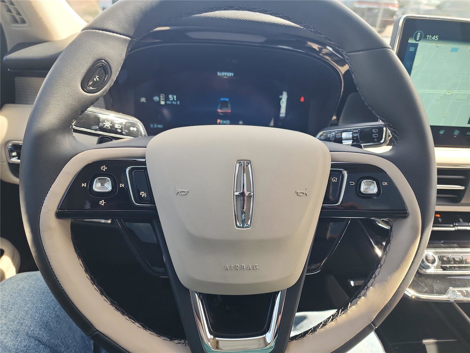 New 2026 Lincoln Corsair Premiere image 33