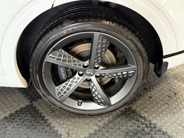 Used 2023 Genesis GV70 2.5T w/ Sport Prestige Package image 13