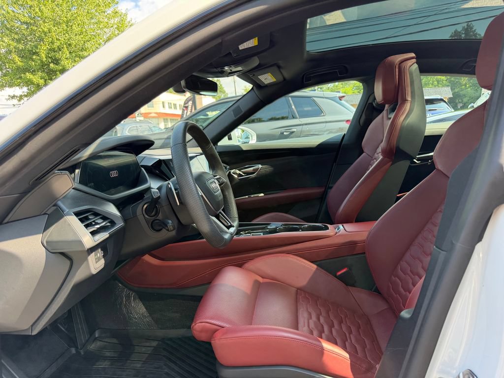 Certified 2024 Audi e-tron GT Premium Plus w/ Executive Package AWD/4WD image 15