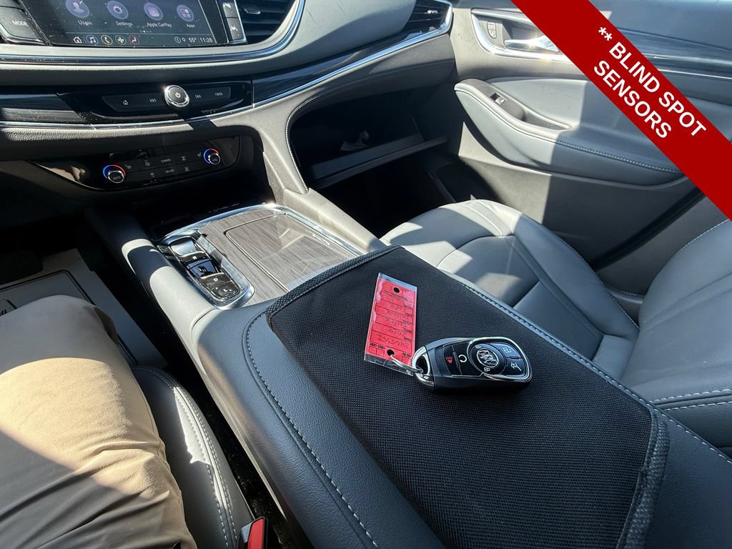 Used 2023 Buick Enclave Essence w/ Experience Buick Package AWD/4WD image 29