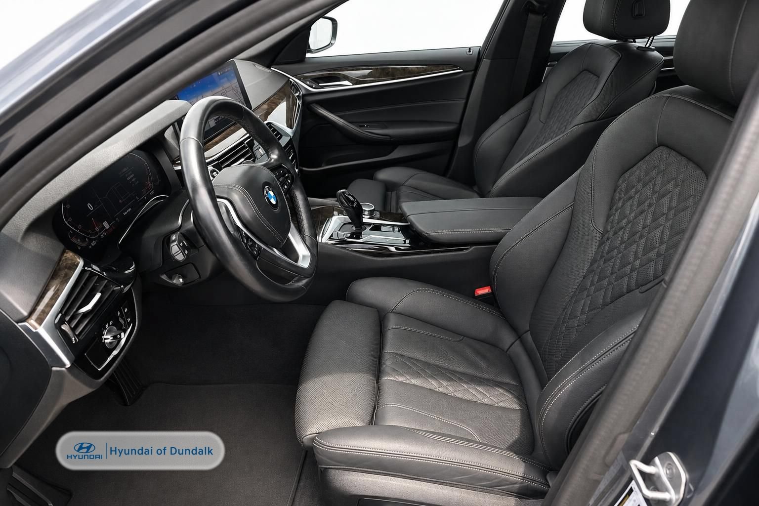 Used 2022 BMW 530i w/ M Sport Package RWD image 7
