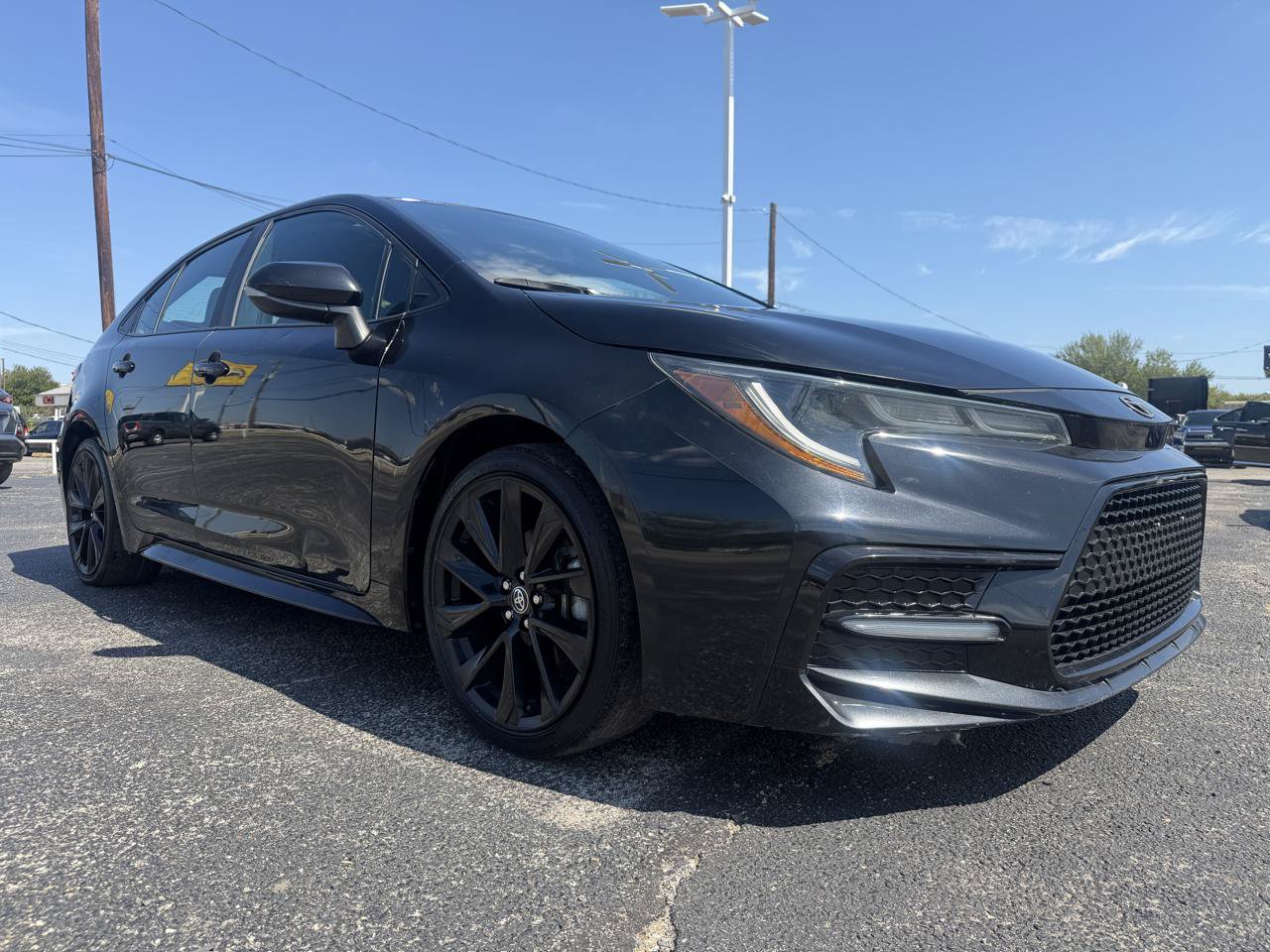 Used 2020 Toyota Corolla SE FWD image 3