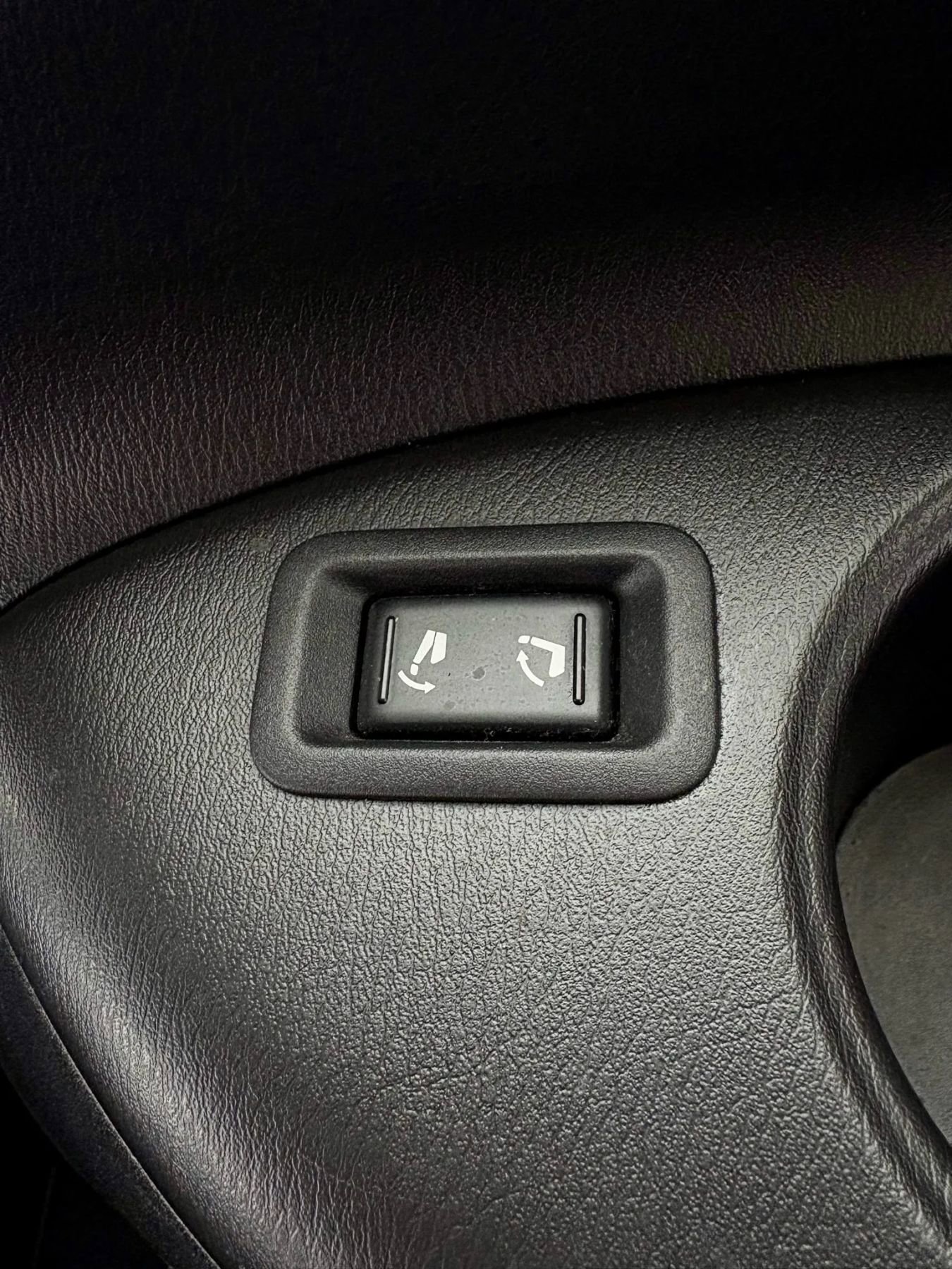 Used 2016 INFINITI QX80 4WD w/ Deluxe Technology Package image 53