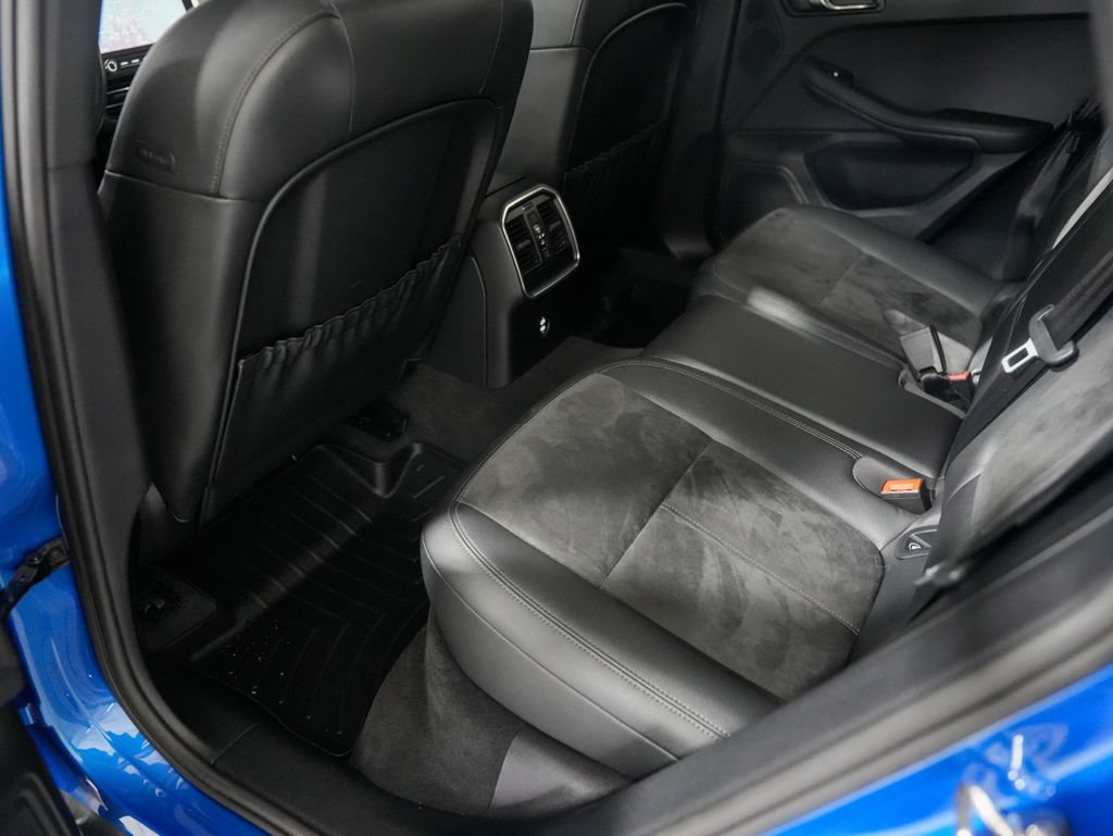Used 2020 Porsche Macan AWD/4WD image 27