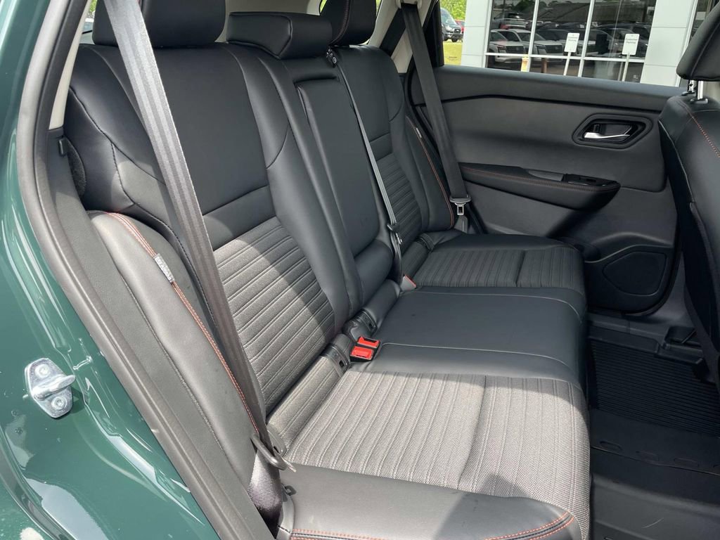 New 2026 Nissan Rogue SV AWD/4WD image 15