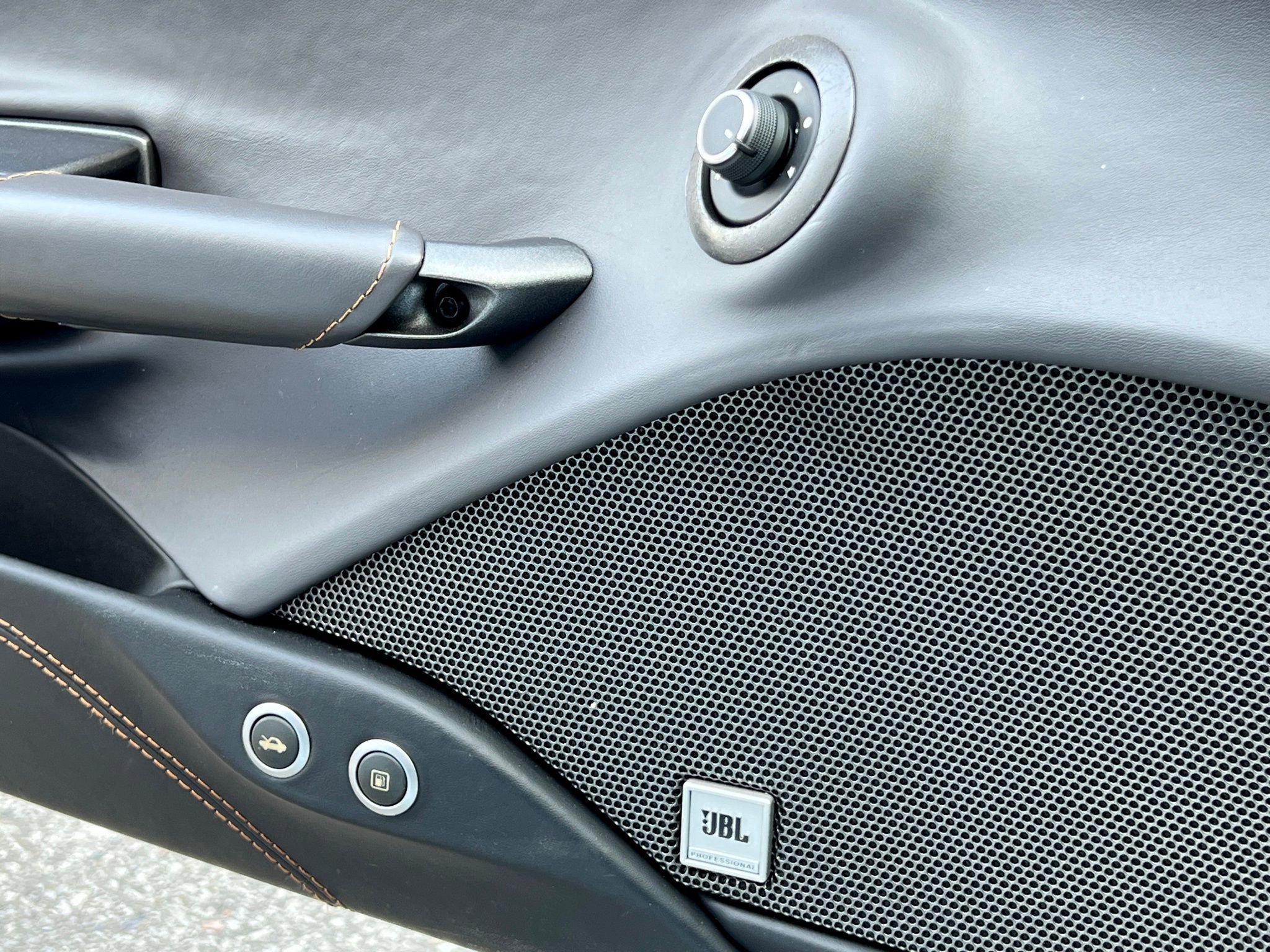 Used 2017 Ferrari 488 GTB image 26