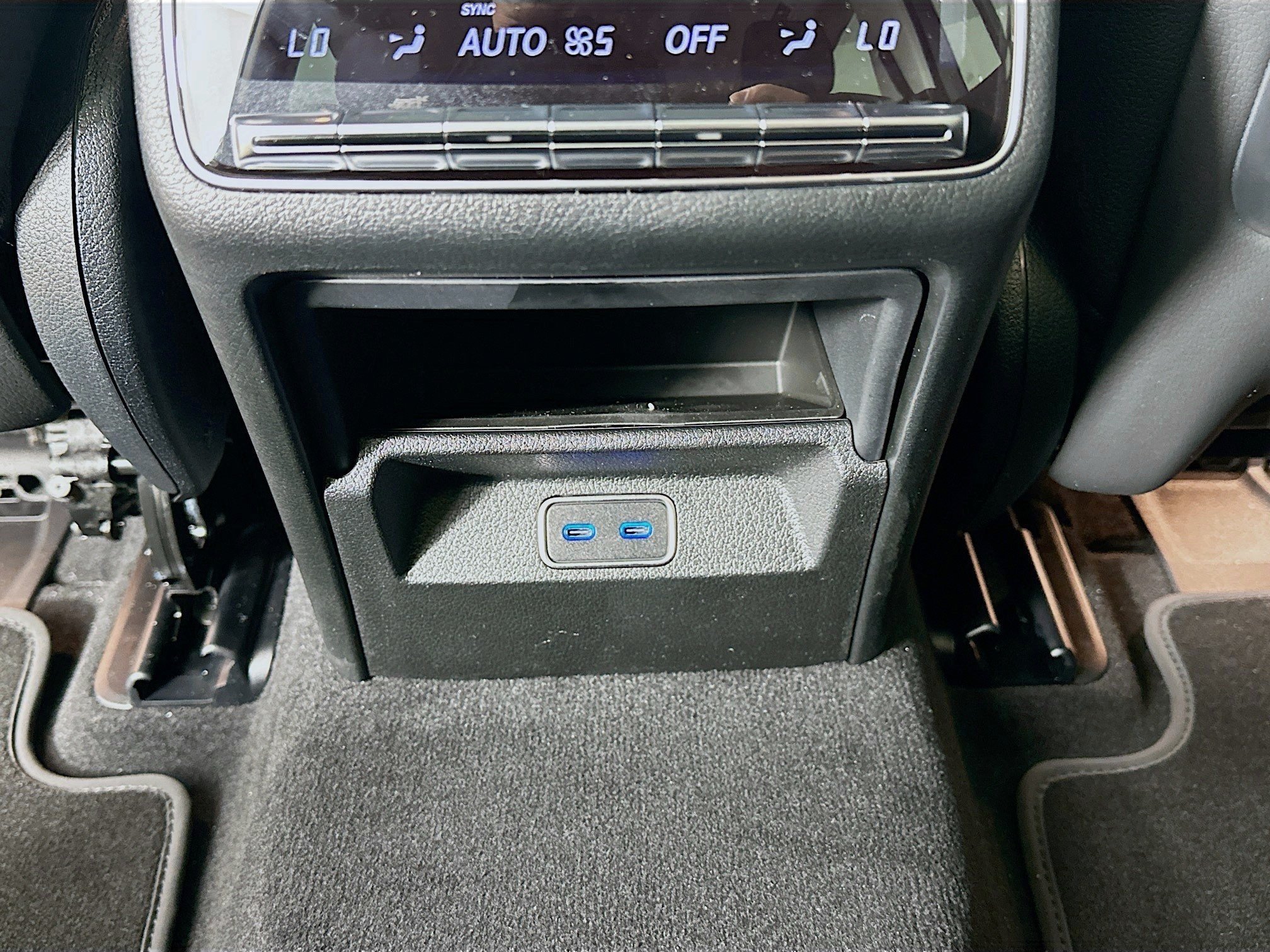 Certified 2026 Mercedes-Benz GLS 450 4MATIC image 33
