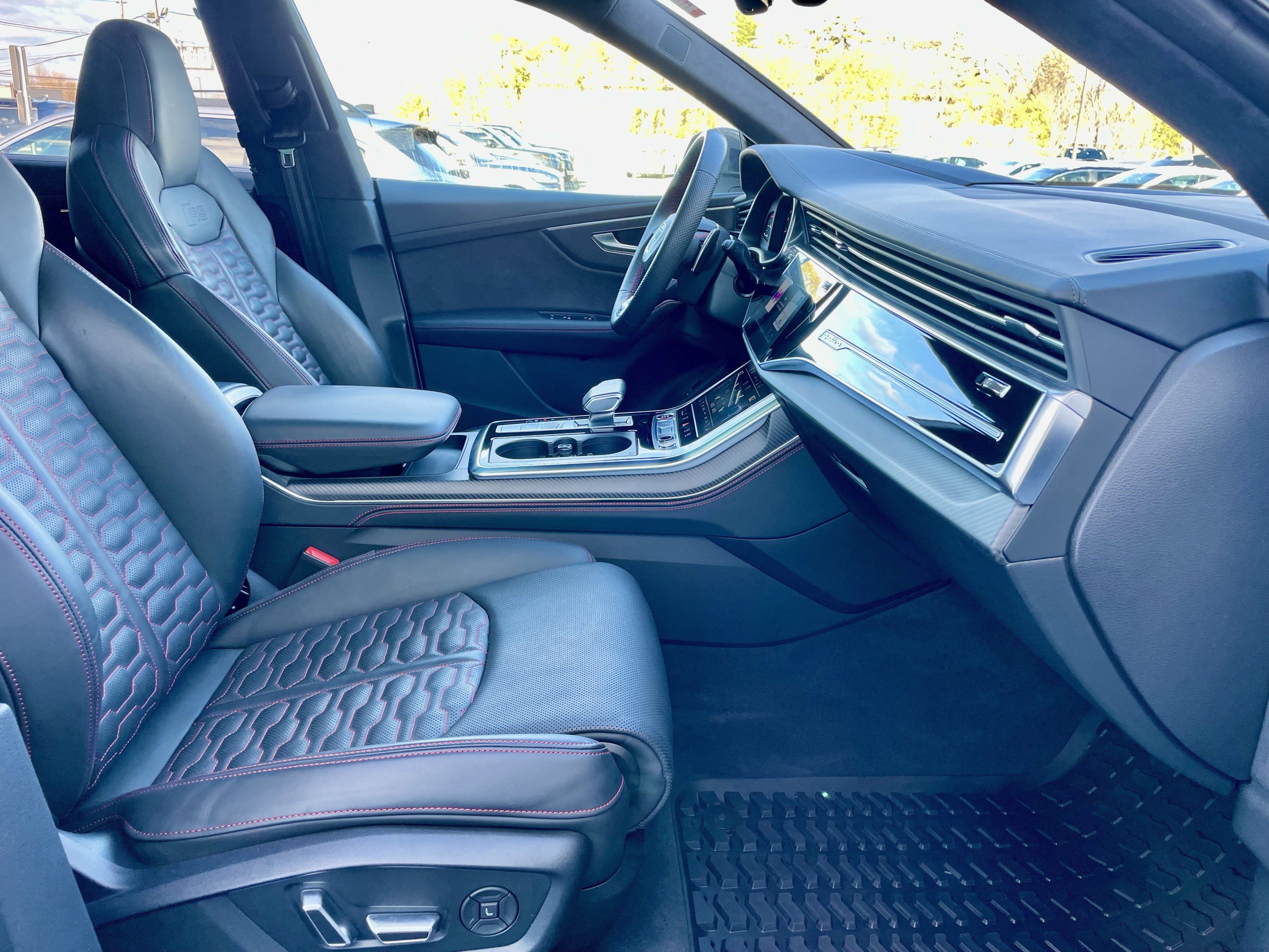 Used 2024 Audi RS Q8 4.0T image 15