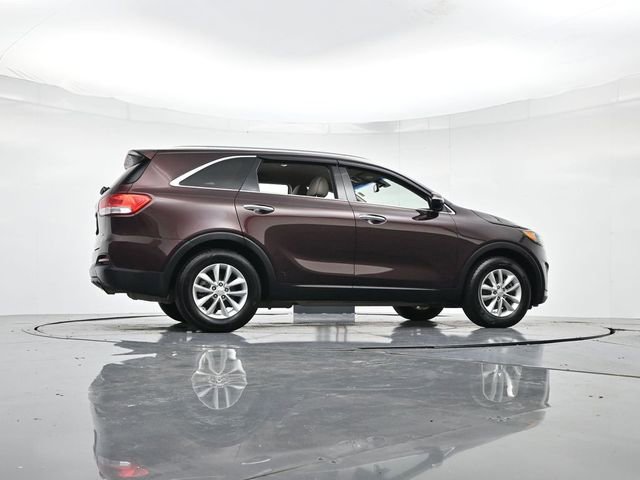 Used 2016 Kia Sorento LX w/ LX Convenience Package image 31