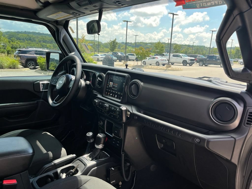 Used 2023 Jeep Wrangler Unlimited Sport w/ Xtreme 35 Tire Package AWD/4WD image 27