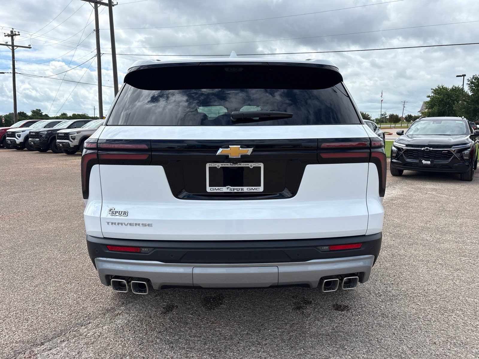 New 2026 Chevrolet Traverse LT w/ Driver Confidence Package FWD image 5