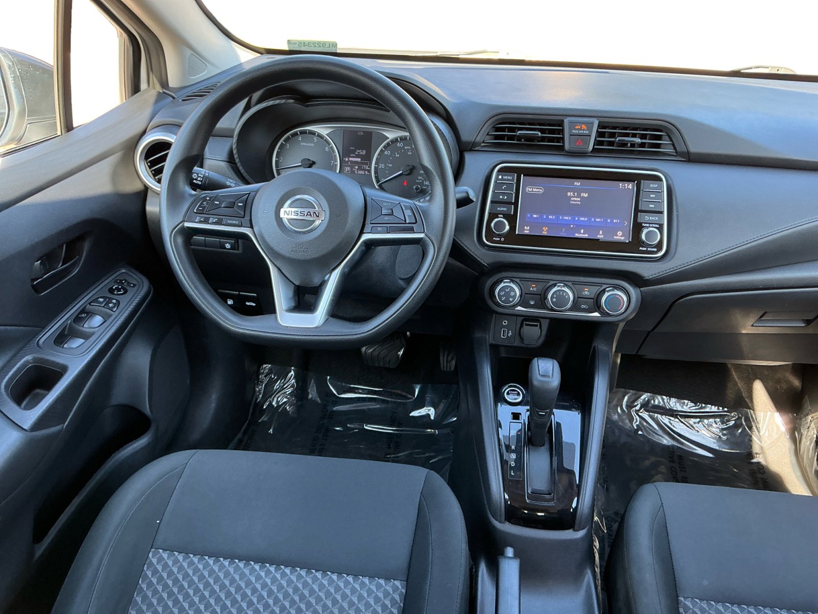 Used 2021 Nissan Versa S image 10