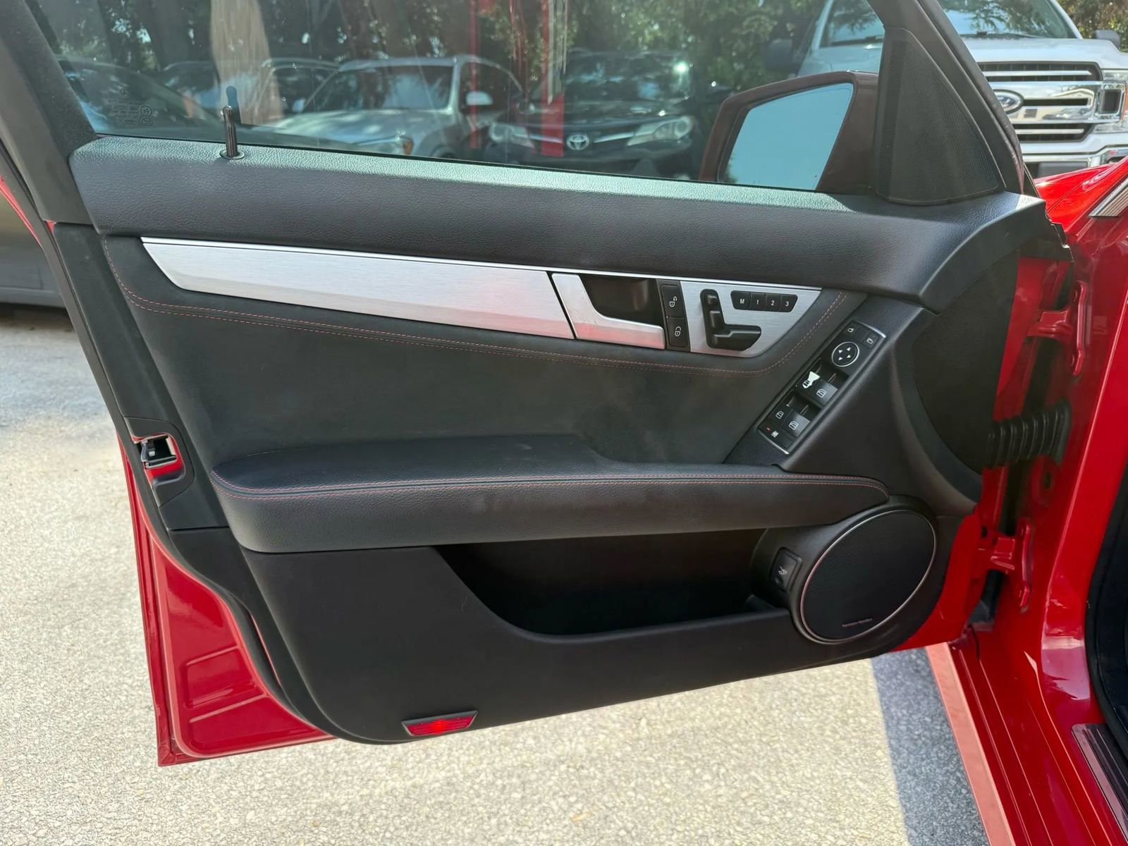 Used 2014 Mercedes-Benz C 250 Sedan image 16