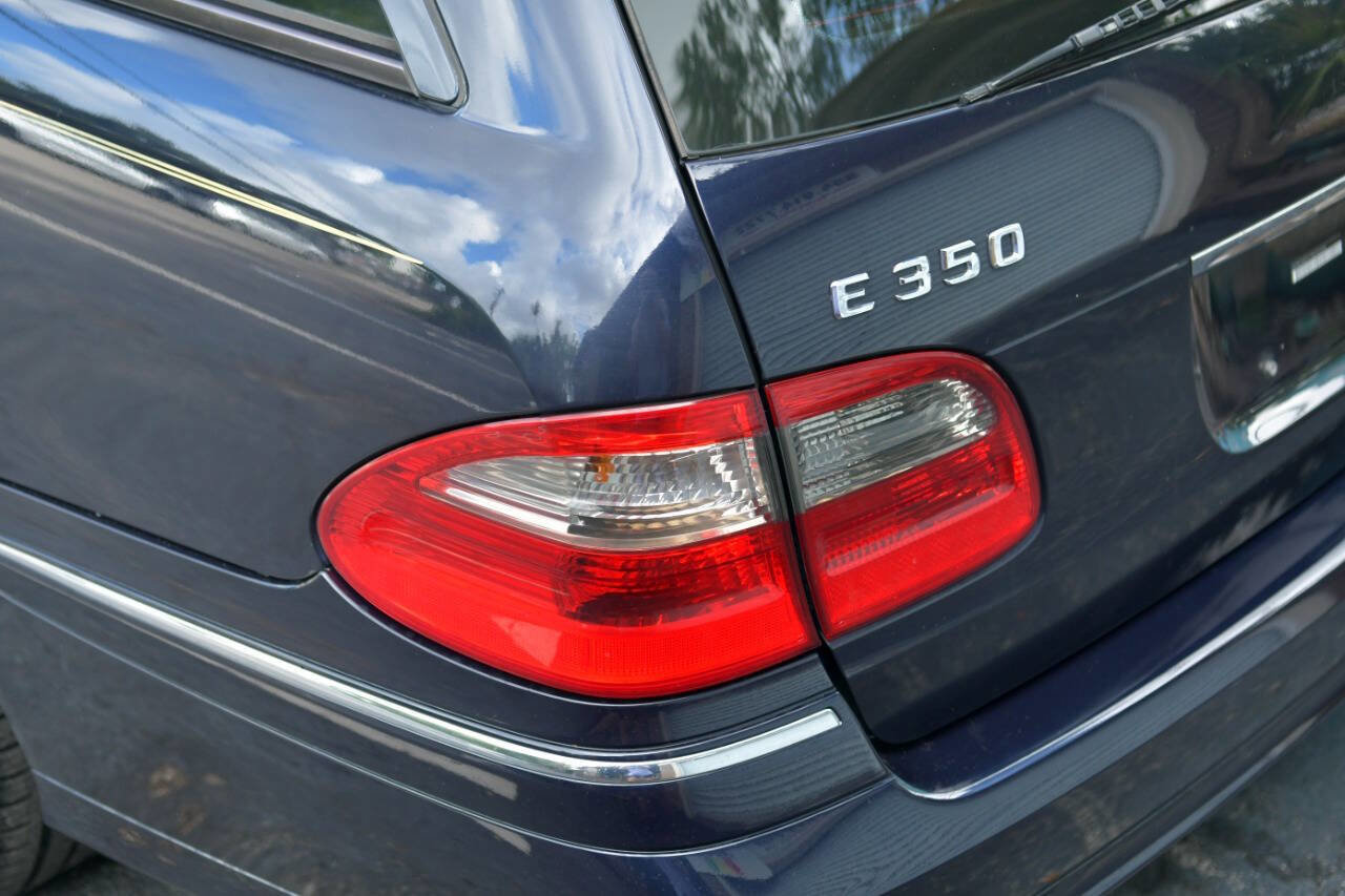 Used 2009 Mercedes-Benz E 350 4MATIC Wagon image 10
