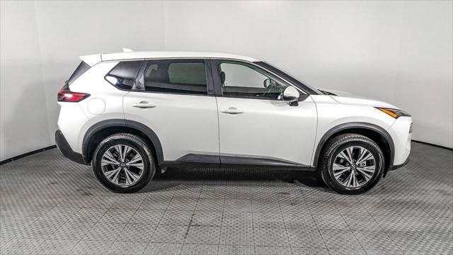 Used 2022 Nissan Rogue SV FWD image 9