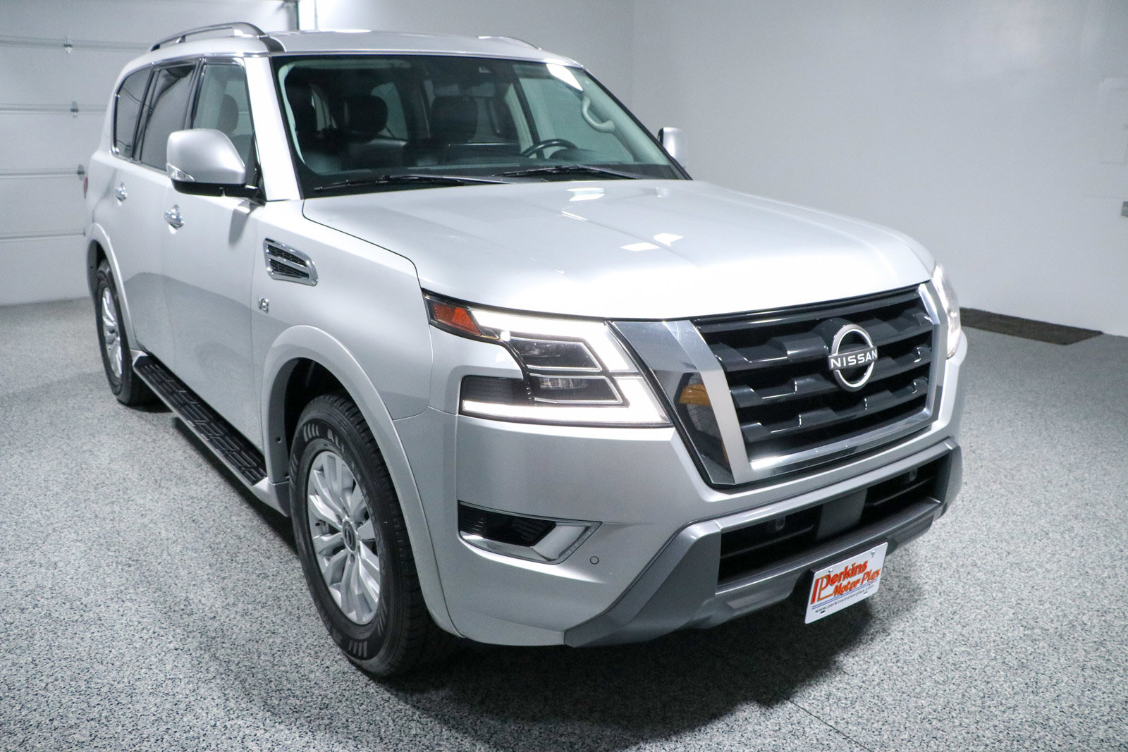 Used 2021 Nissan Armada SV image 5