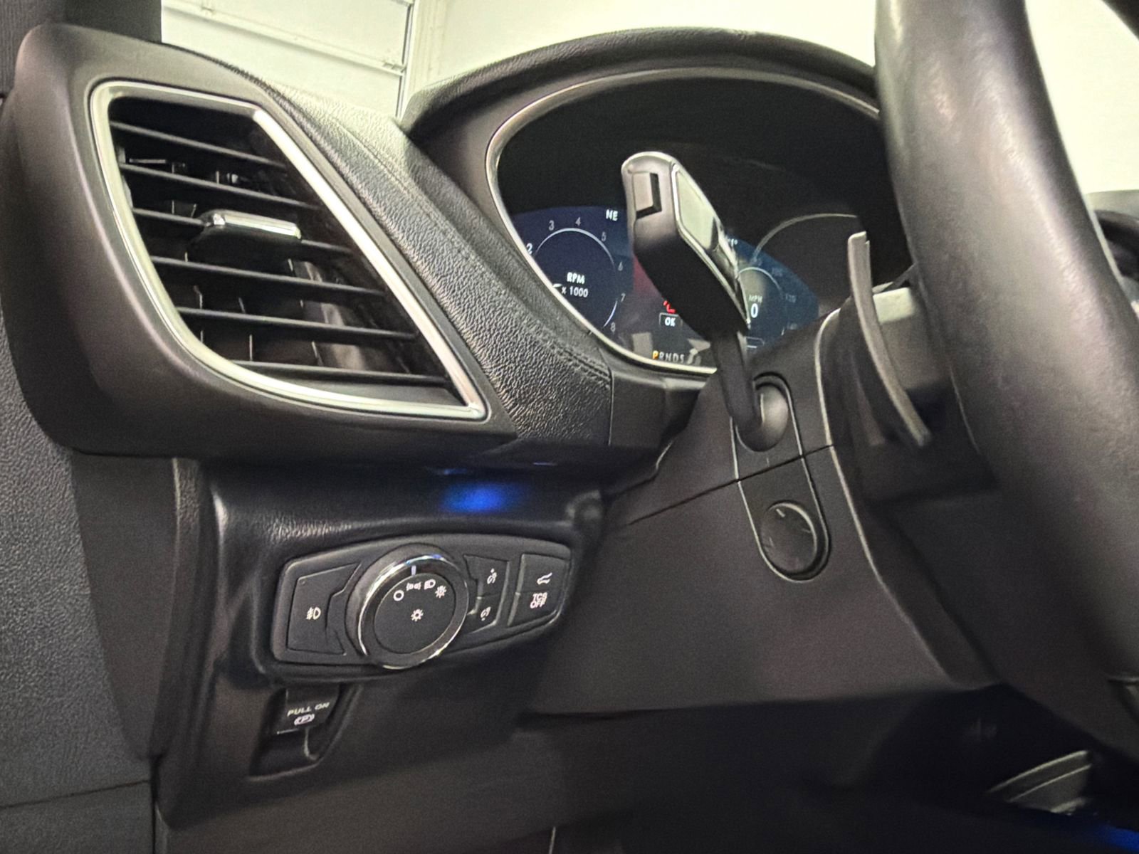 Used 2019 Lincoln Nautilus Reserve FWD image 33