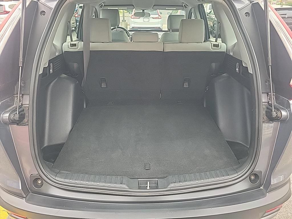 Used 2017 Honda CR-V LX image 19