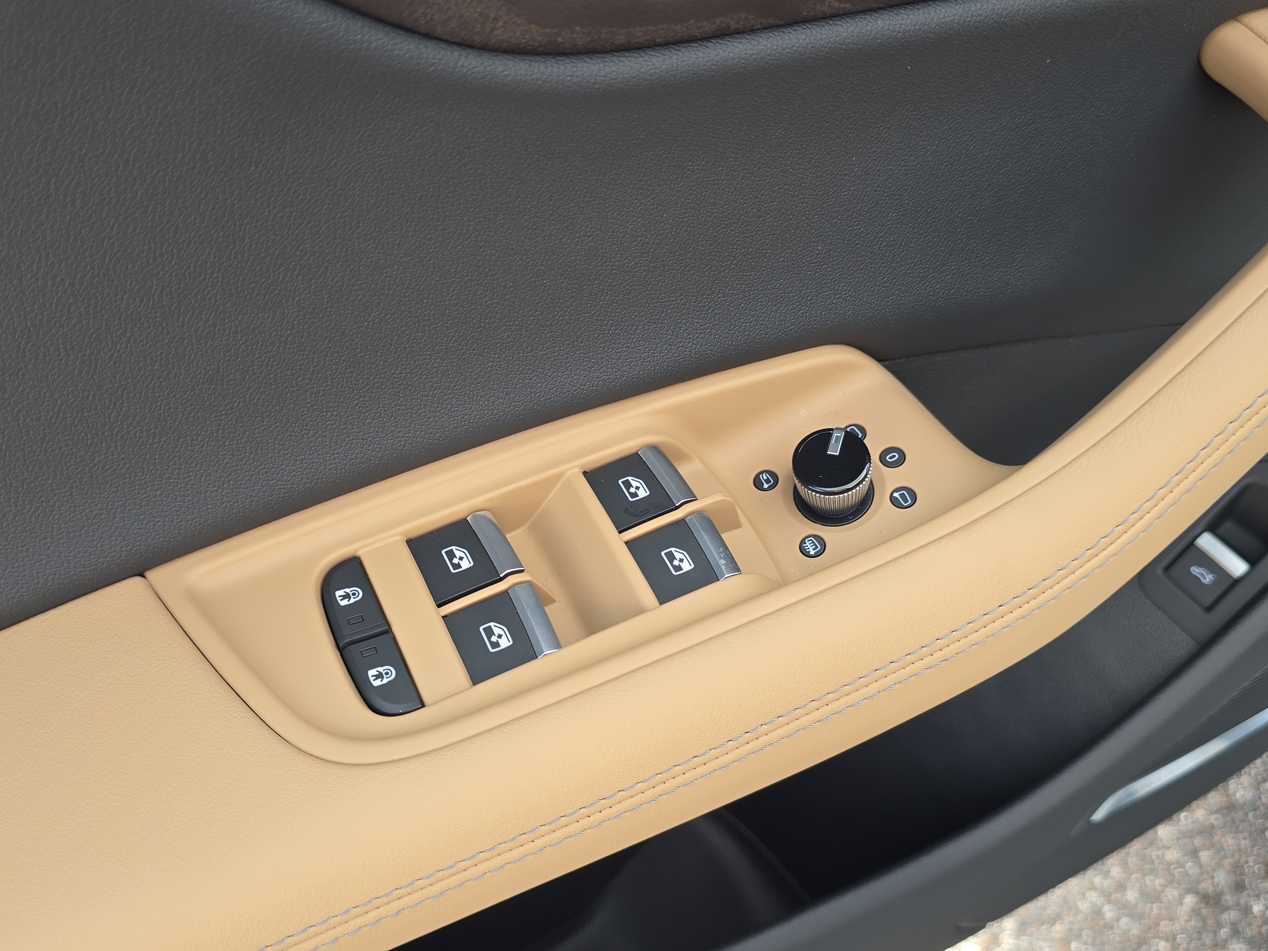 New 2025 Audi Q8 Premium Plus image 18