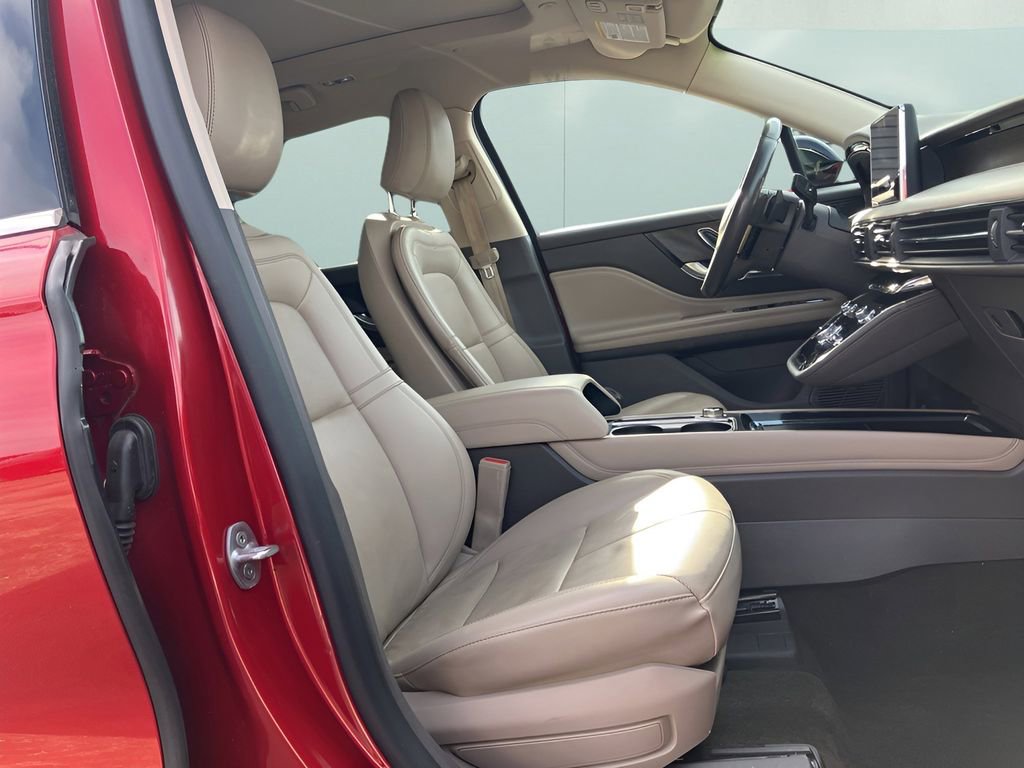 Used 2022 Lincoln Corsair Reserve w/ Elements Package image 27