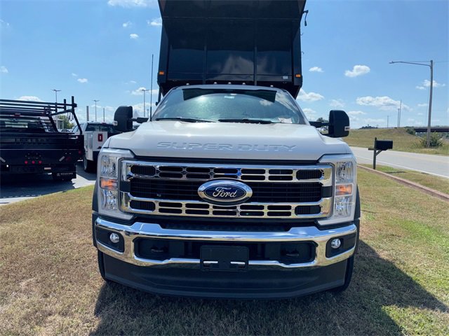 New 2025 Ford F550 4x4 Regular Cab Super Duty image 2